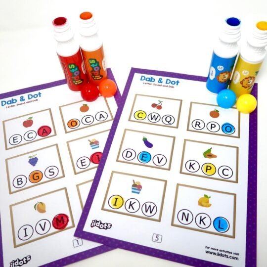 Iidots worksheets help kids remember alphabetically matched fruit names. Kids are attracted to pictures and colors, so iidots' main purpose is to design worksheets to introduce children to alphabets and fruit meanings through playful activities.